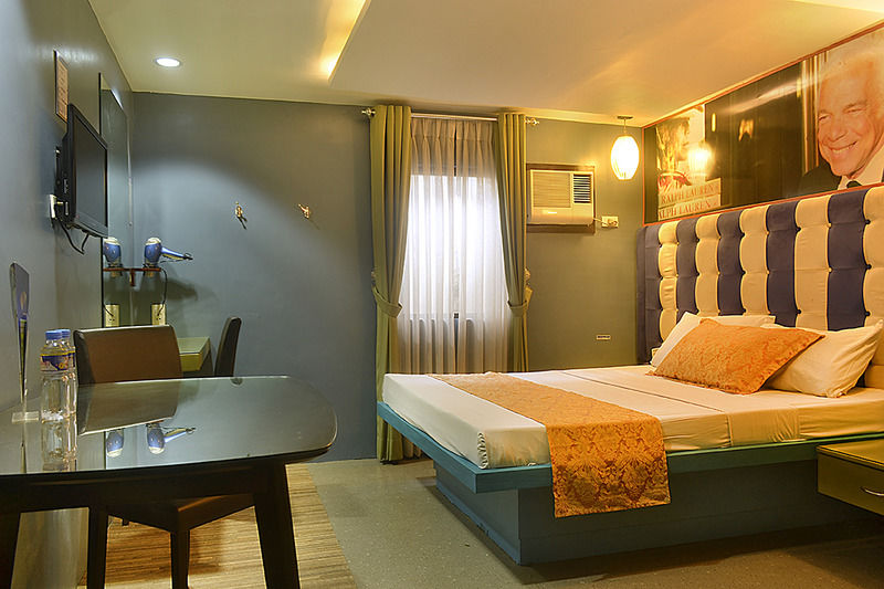 Icon Hotell Manila Exteriör bild