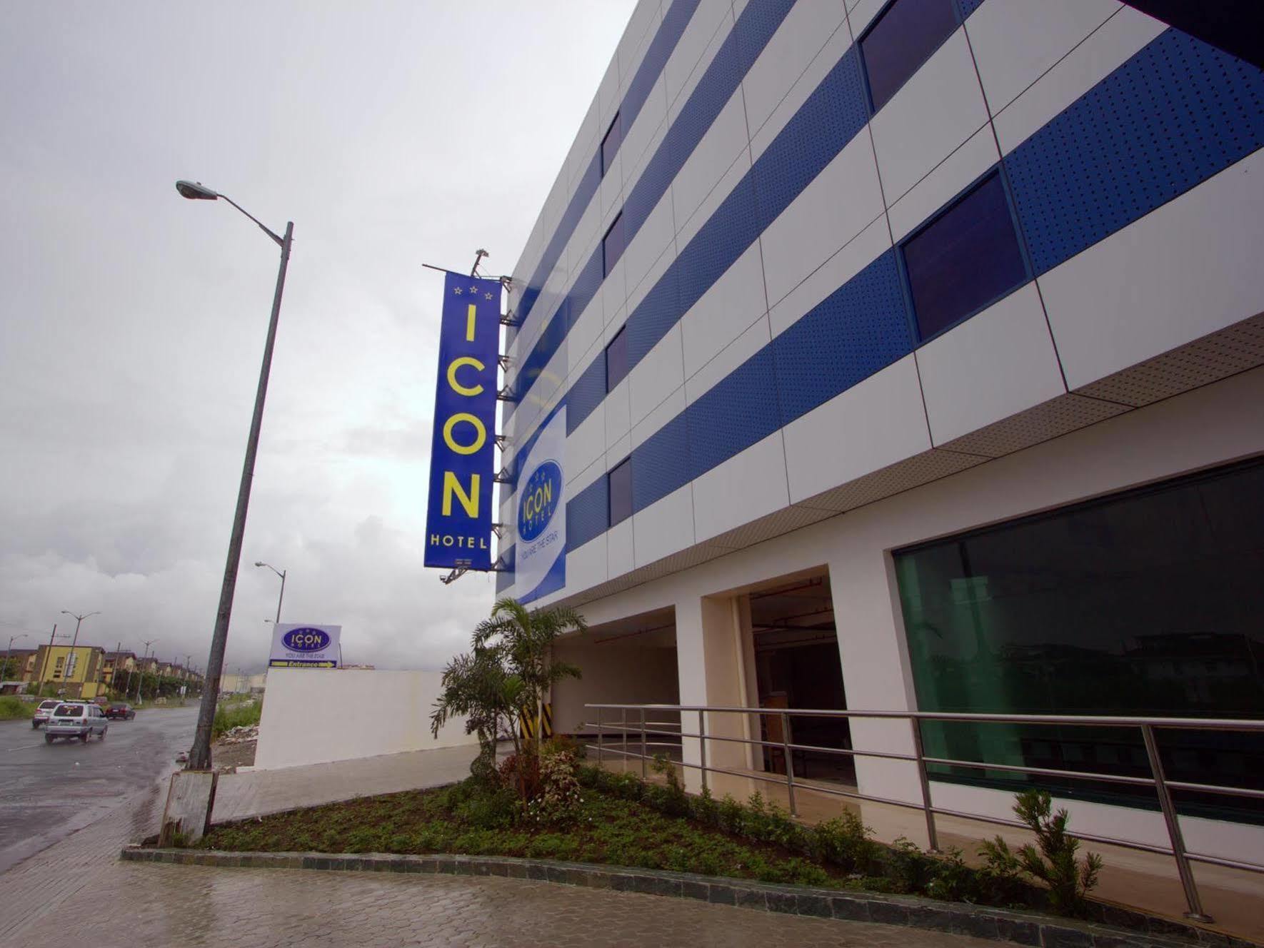 Icon Hotell Manila Exteriör bild